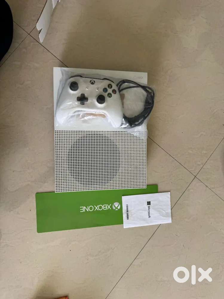 XBOX SERIES S 2020 MODEL(1TB INTERNAL) WITH ONE NEW CONSOLE