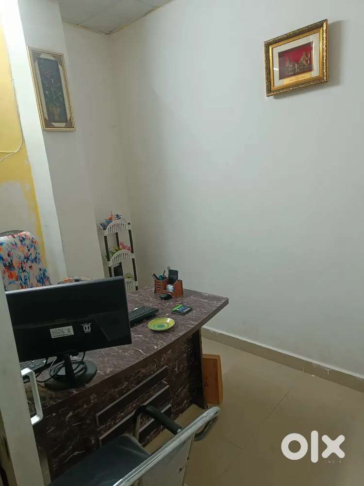 Office at Kanpur Road