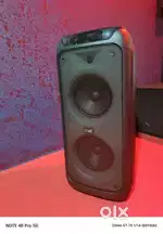 Boat. Speaker partypal 400 model