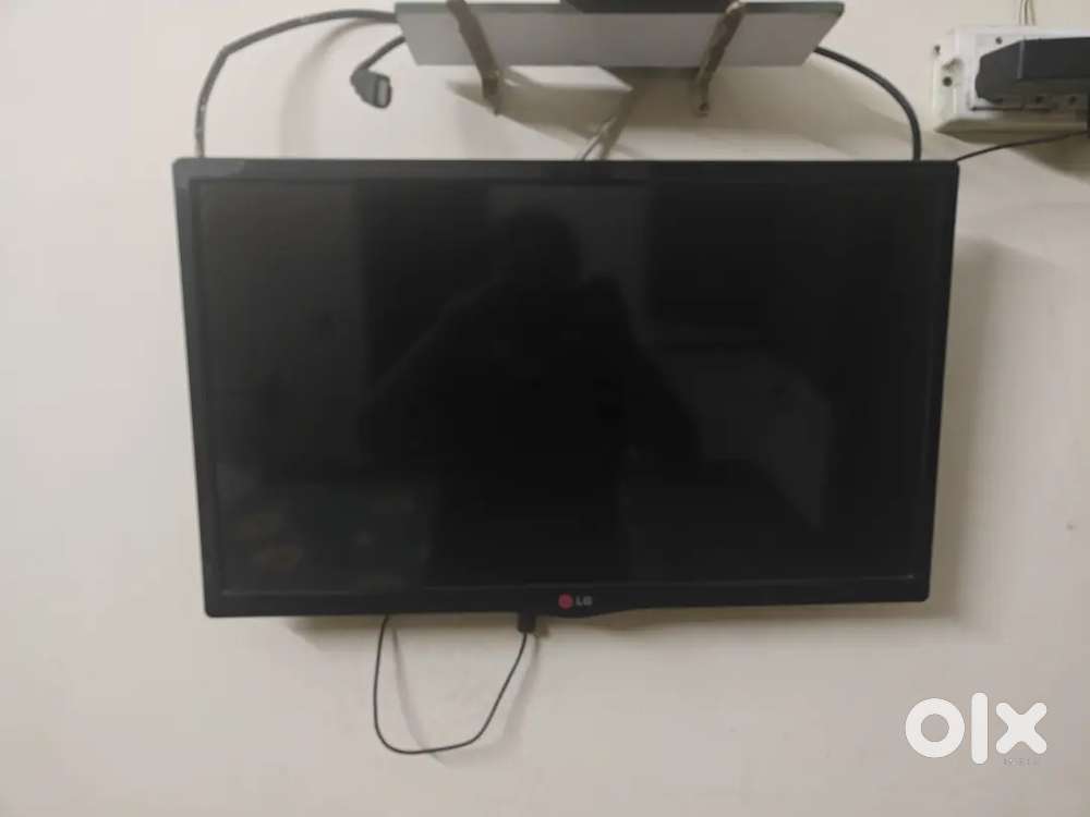 21 TV in working condition.