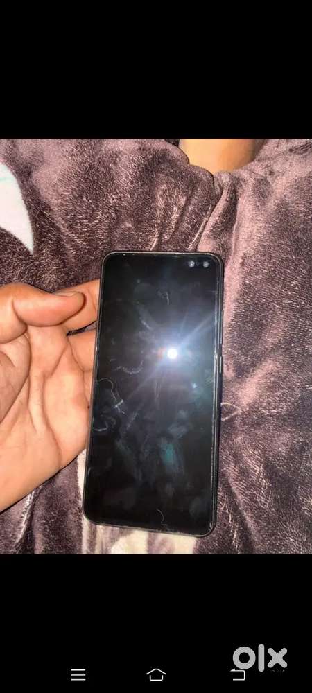 Vivo v19 4g gp+8+128 display black Ho gayi ek pasiyon nal copy display