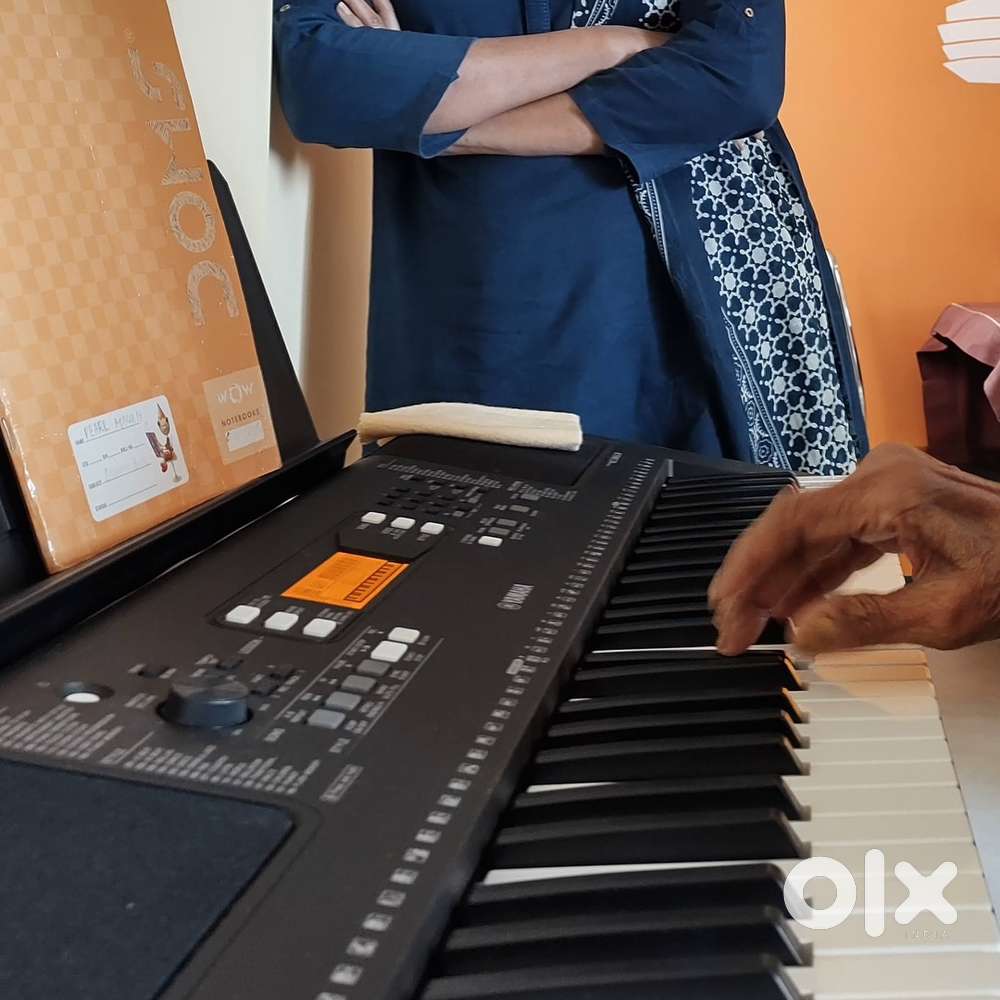 YAMAHA PSR-E363 Keyboard Piano