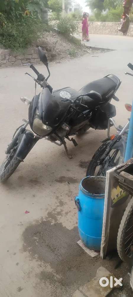 Bajaj pulser