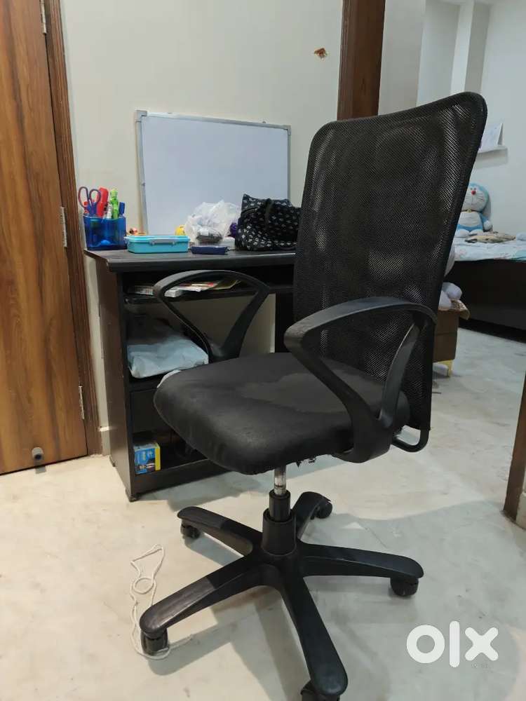 Black Office Chair with adjustable height