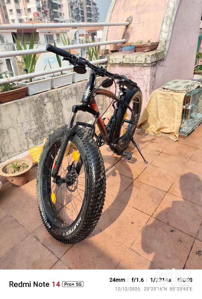 Cultsport Monstro 26 Fat Tire MTB  21 Speed Shimano Tourney Gear