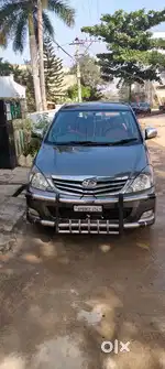 Toyota Innova 2011