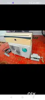 Llyod 1.5 ton Split AC full set for sale in Good condition .