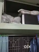Sony speaker with woofers