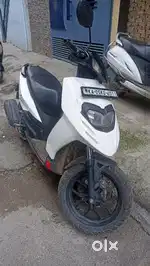 Aprilia sr150 2019 single owner