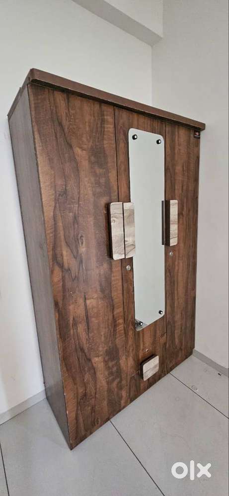 Wooden Alhmira with Bed Free