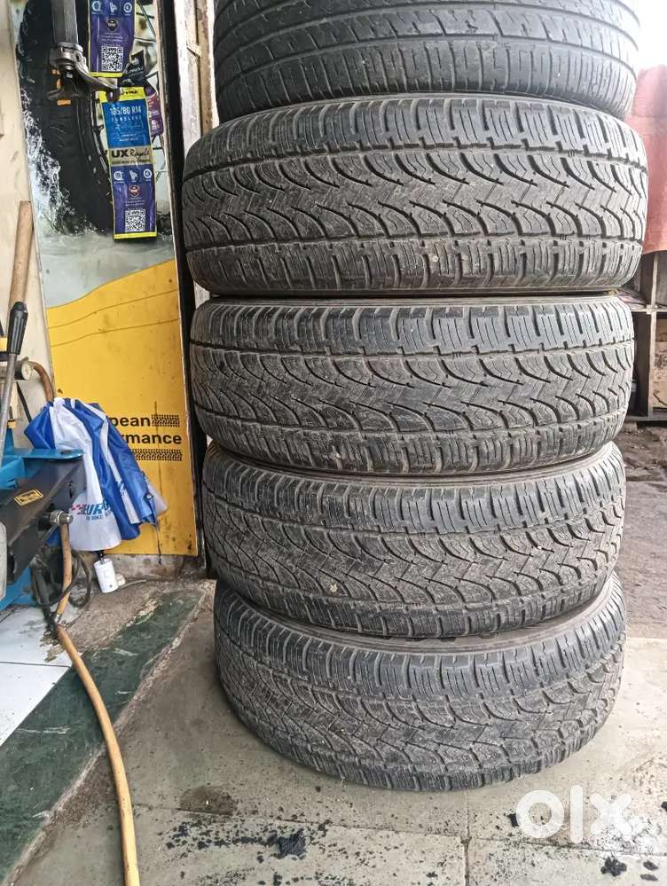 Tata Hexa tyre 235 55 R 19
