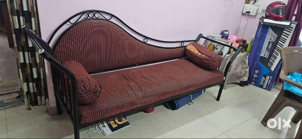 Steel Diwan Sofa, Steel Beero & Dell Monitor