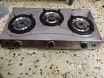 Gas stove three burner