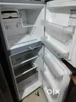 LG 1 ton split AC good condition with warranty 1 year old