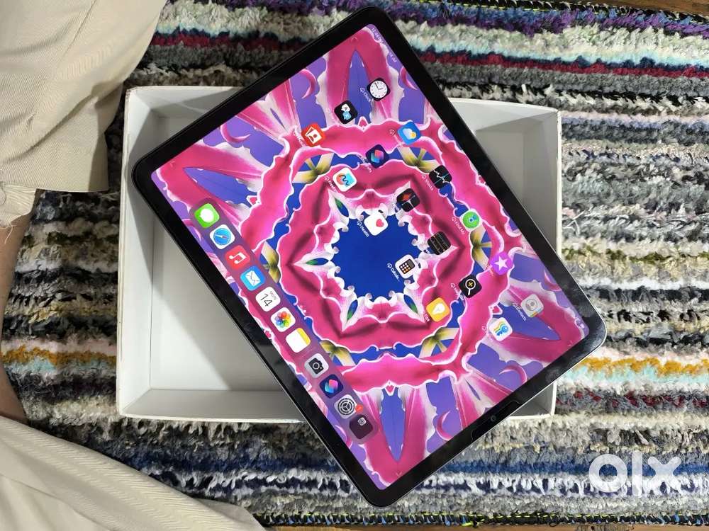 Ipad Air M1 256GB 5Th Generation Good Condition