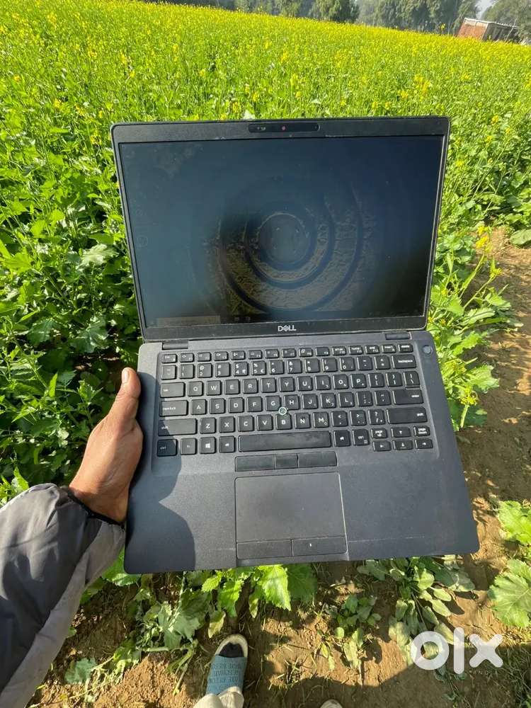 Dell 5400 Inteal i7 Touch Laptop