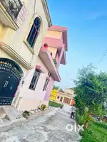 2 raston ka plot hai new kirtinagar main