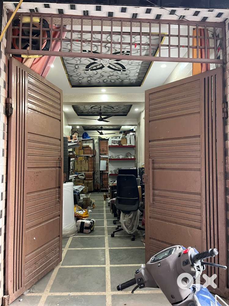 Shop/office/Hall with finished look