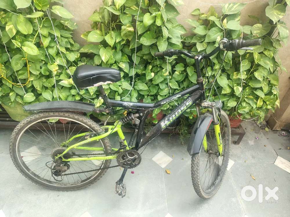 cycle bilkul achchi condisun me hai nangloi railway station