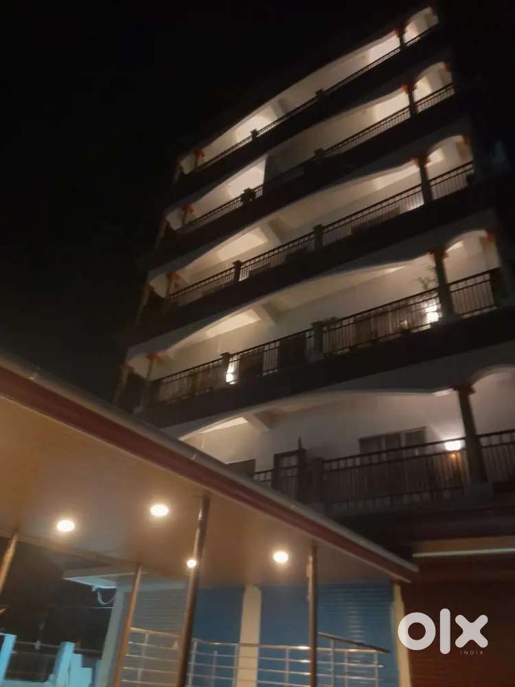 Flat for rent near south point school