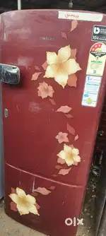 FRIDGE WASHING MACHINE AVAILABLE