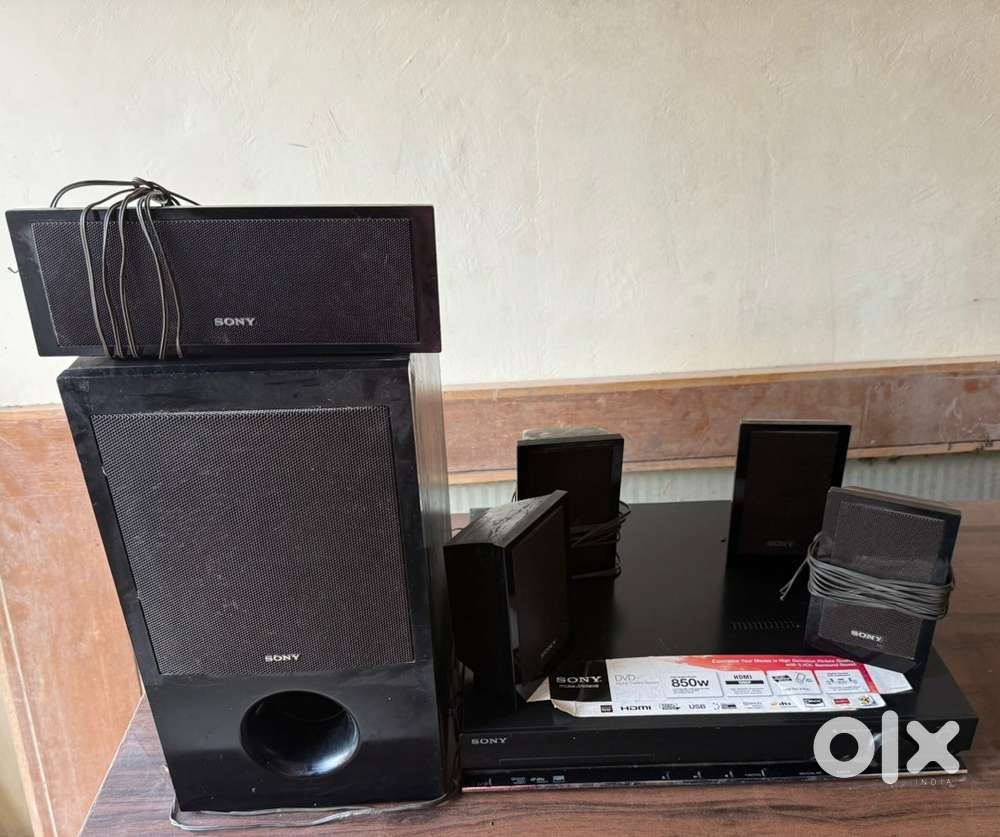 Sony WS102 DVD Home Theatre with all 6 speaker sets