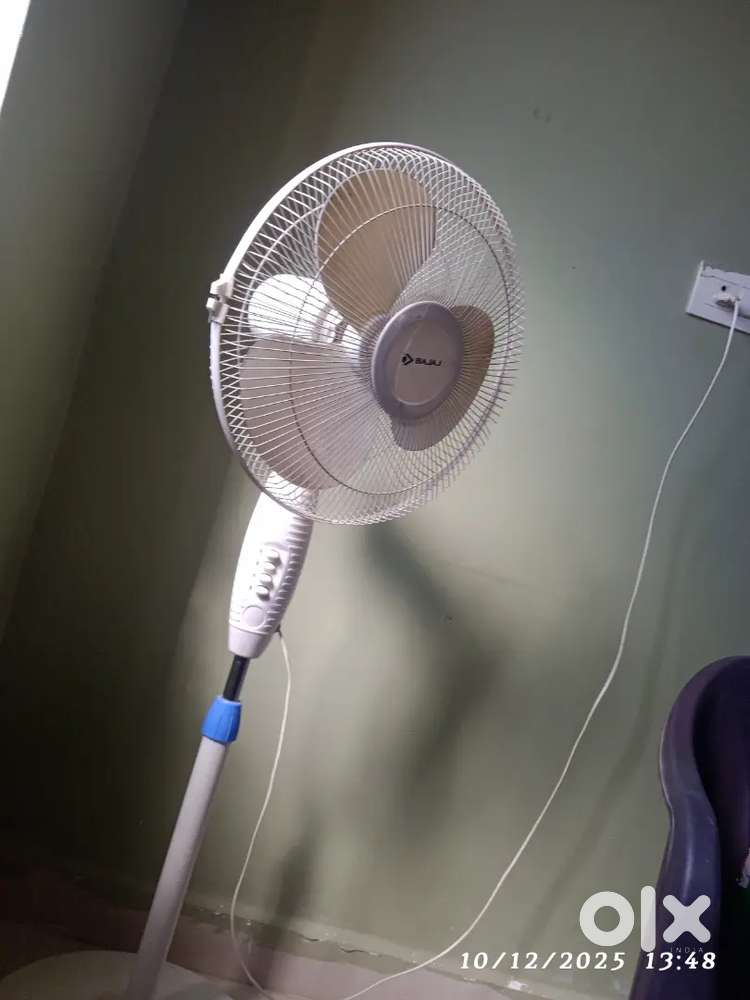 TABLE FAN BAJAJ