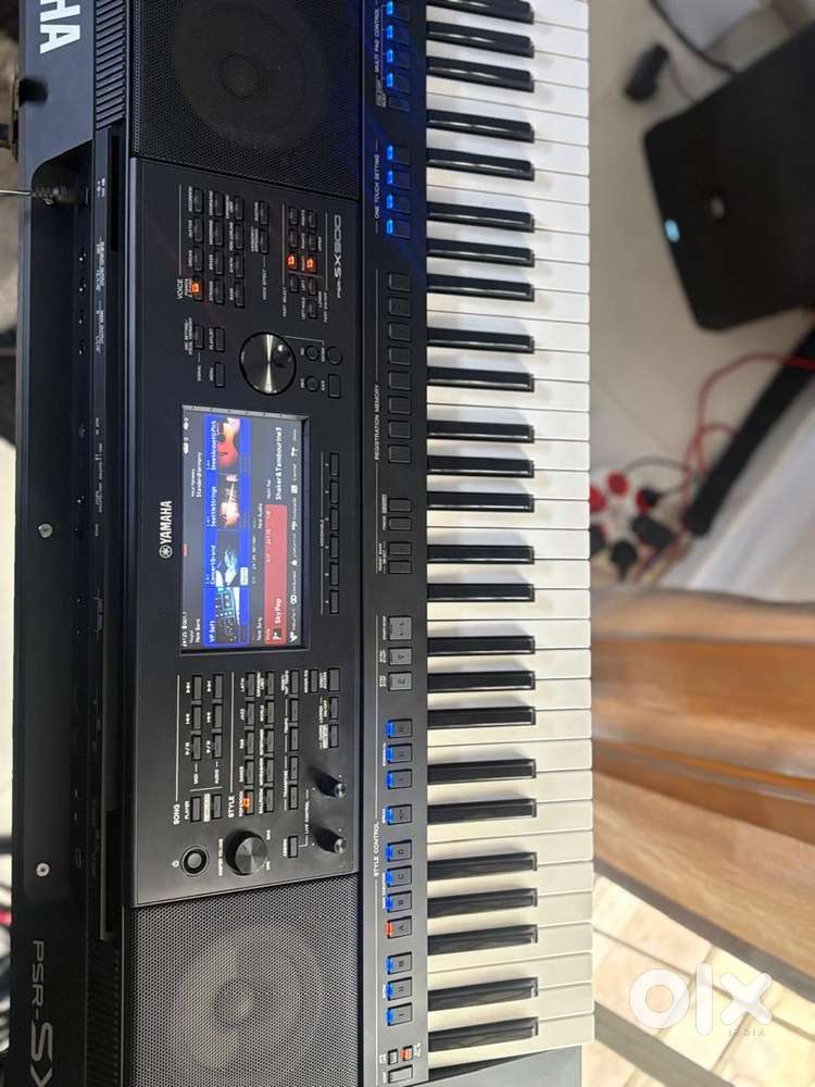 Yamaha PSR SX 900 Arranger Keyboard