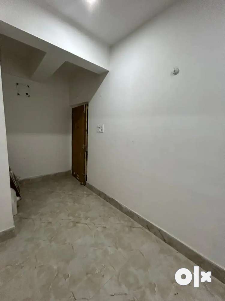 2 BHK FLAT FOR RENT (Maintenance Included)