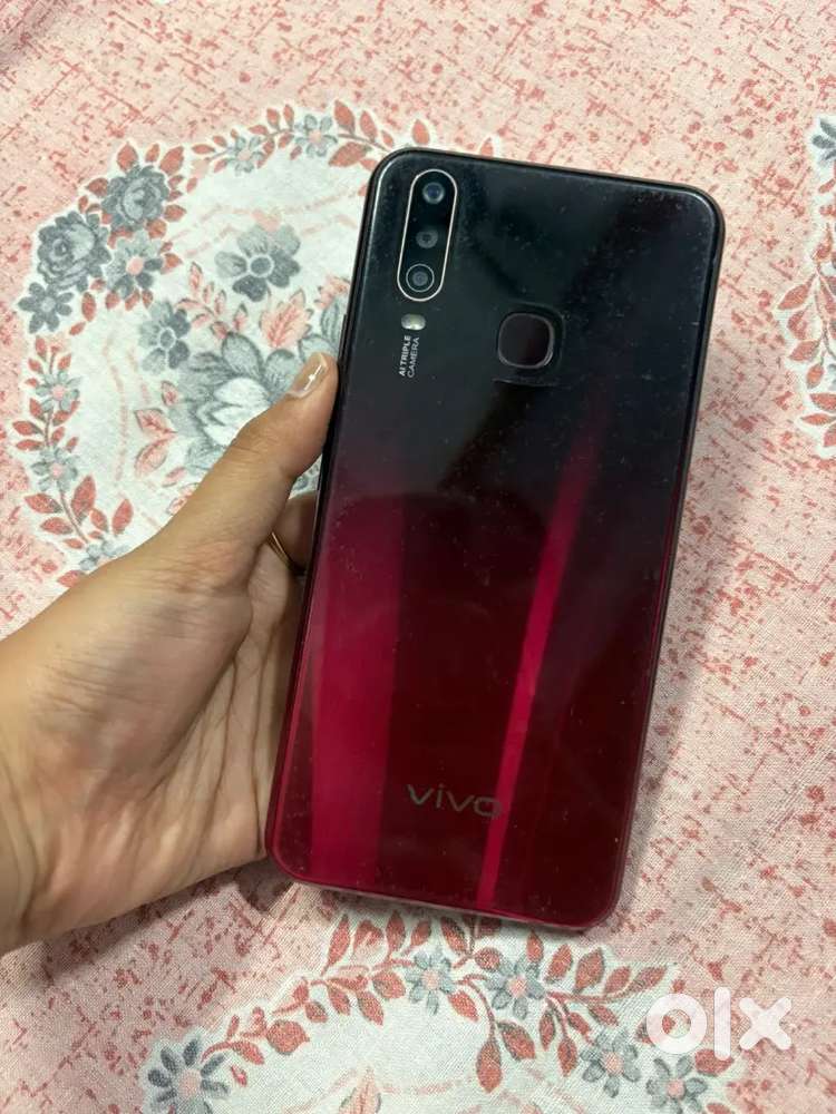 Vivo 1901 — 4GB / 64GB — Good condition — Varanasi — ₹5,000
