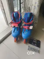 Oxelo skating shoes - Used. 3-6 years old fit