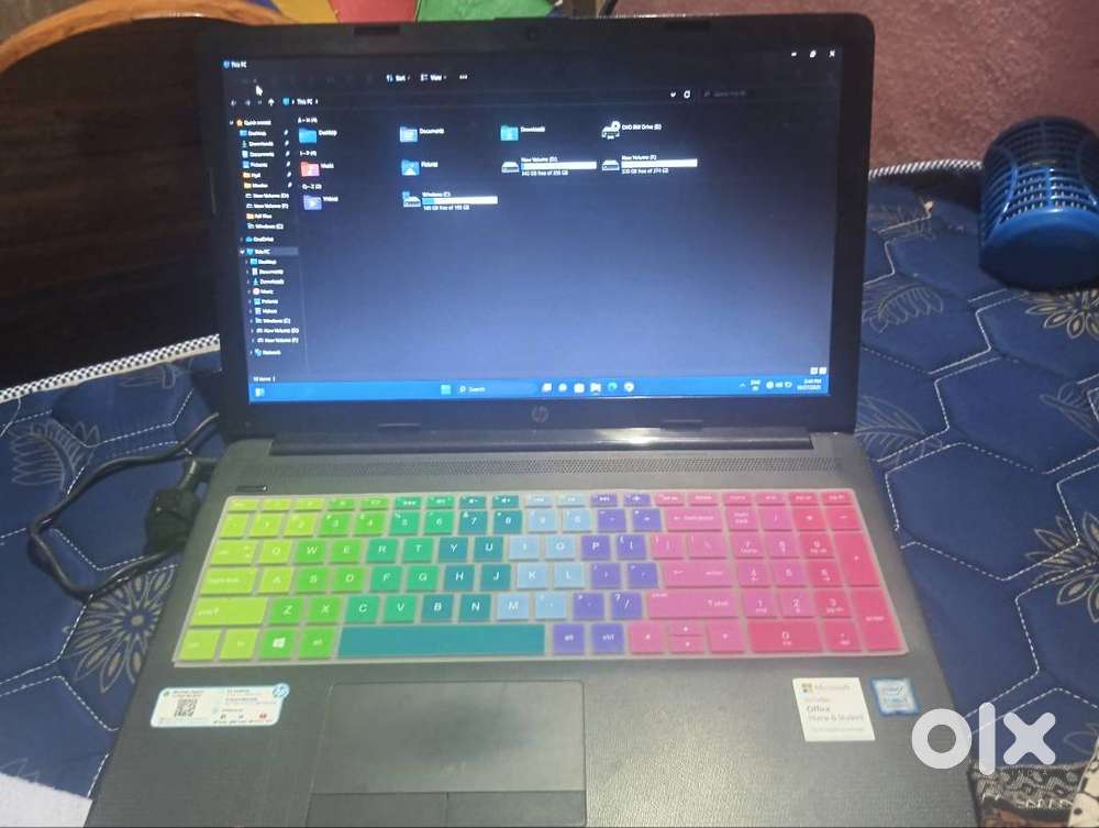 Hp laptop i5 8th gen 8gb ram 1TB hard disk