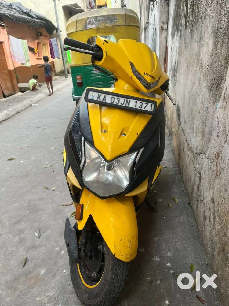 Dio Bs4 good condition we'll maintaind