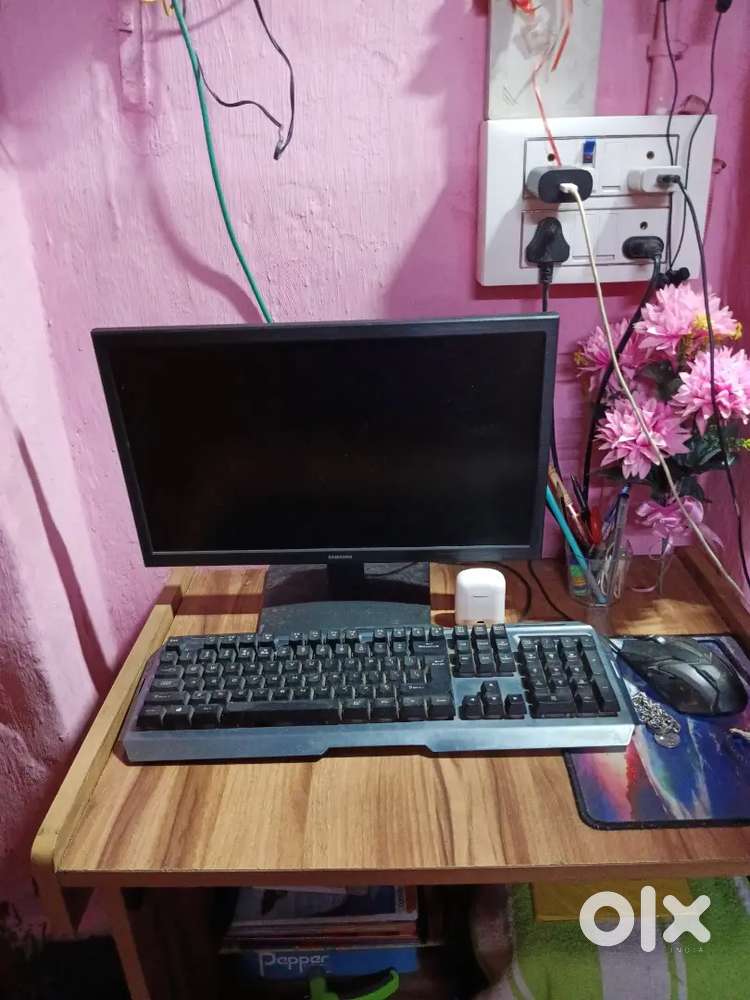 ASUS COMPUTER GOOD CONDITION  ALL PARTS ARE OKK