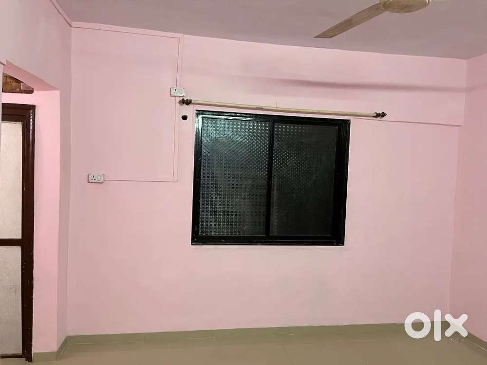 1 Room Kitchen For Rent in Vaishali Nagar Dahisar East