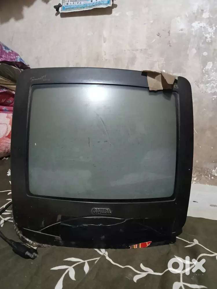 Onida portebal colour tv