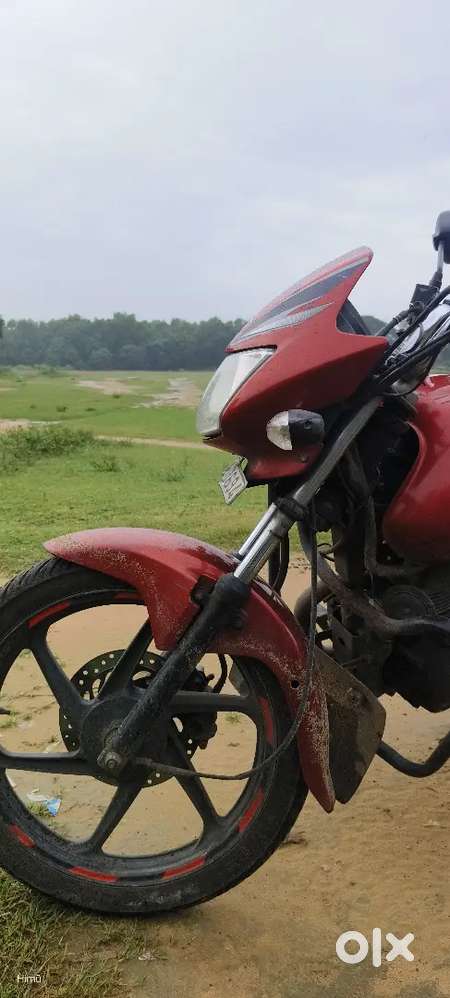 Honda CB shine red colour tyre new both (MRF) selling due to buy a new