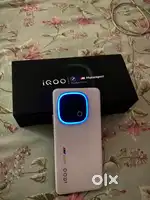 IQOO 13 Fastest Gaming phone,12gb+256gb(urgent sell)