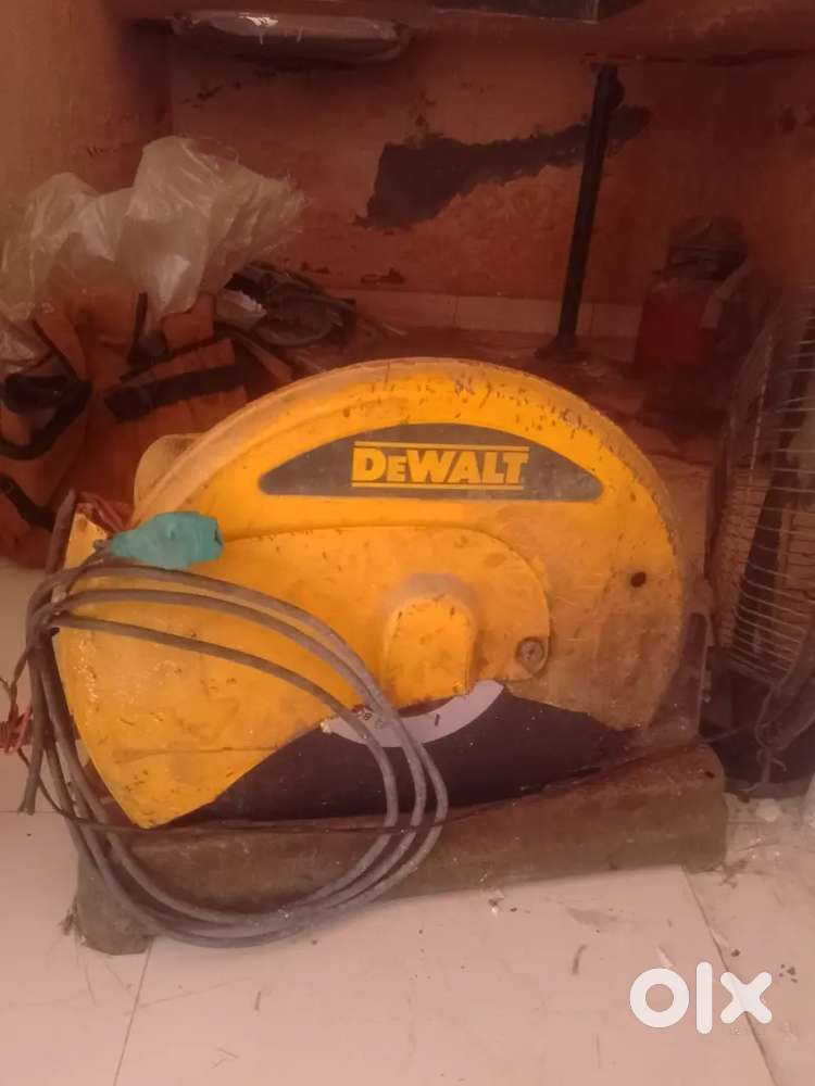 DEWALT-DW-871,2200W-355mm