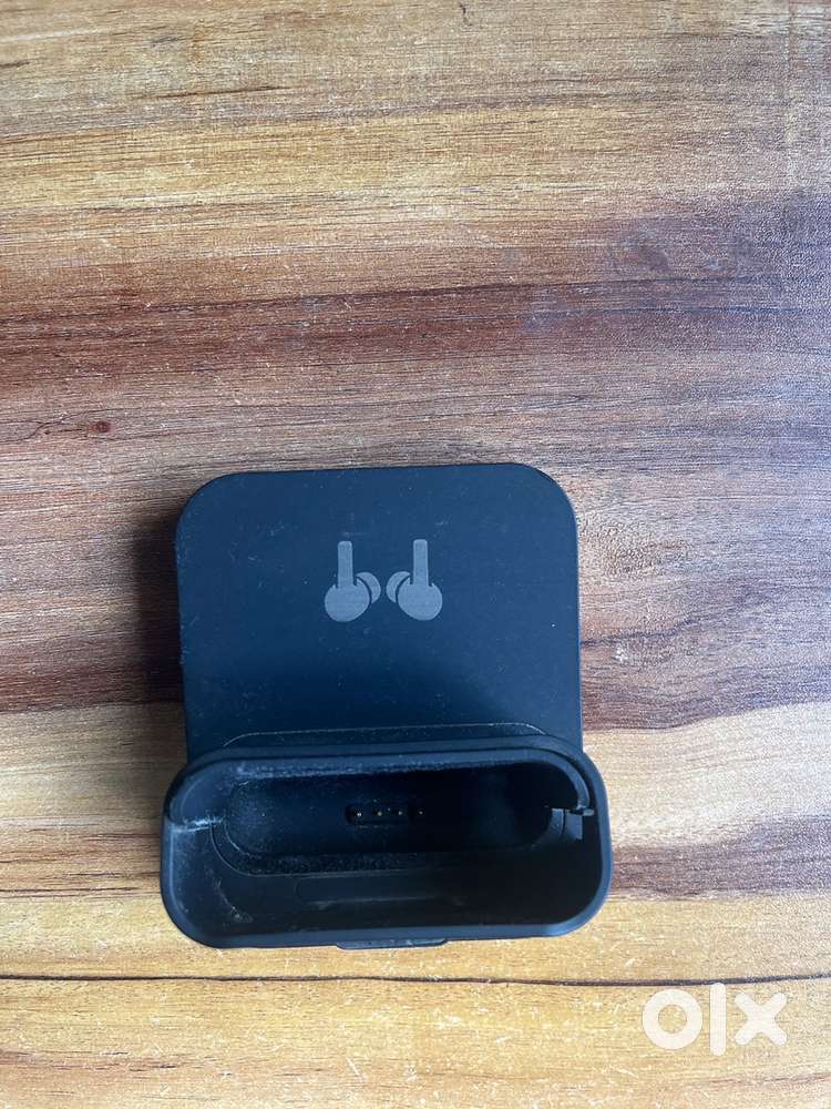 Ambrane Wireless Charger + Power Bank Dock (2-in-1)
