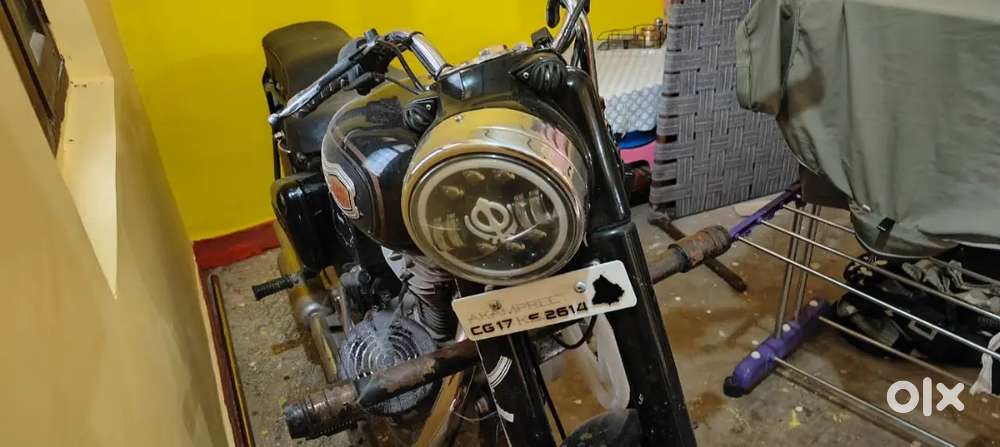 Very good condition with alloy wheel