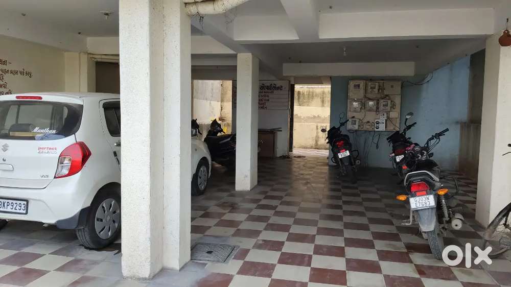 5th Floor Single Floor Single Flat Parking Solar Available Best View