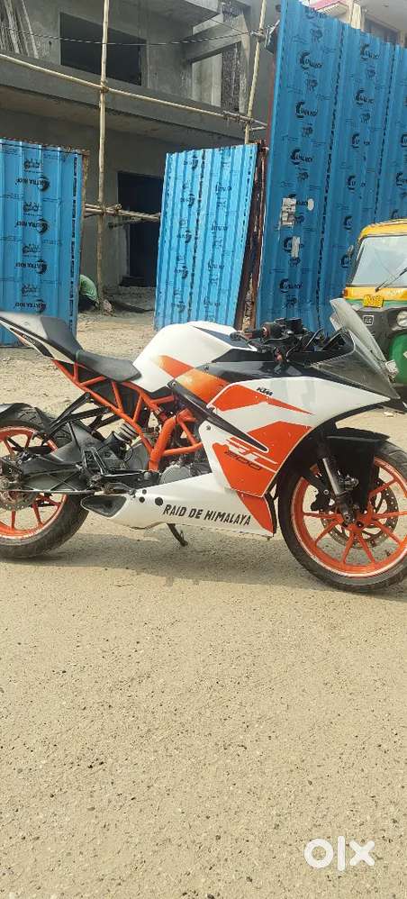 KTM RC 200. MODEL 2018.