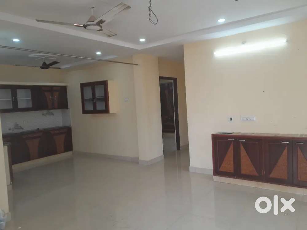 Kanuru 2BHK apartment flat for sale with cup boards