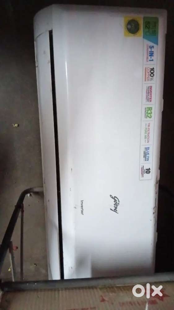 Godrej Inverter Split Ac, 3 star, 2024 model, just 1 yr old