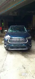 Toyota Innova Hycross 2.0 VX Hybrid 8 STR, 2025, Petrol