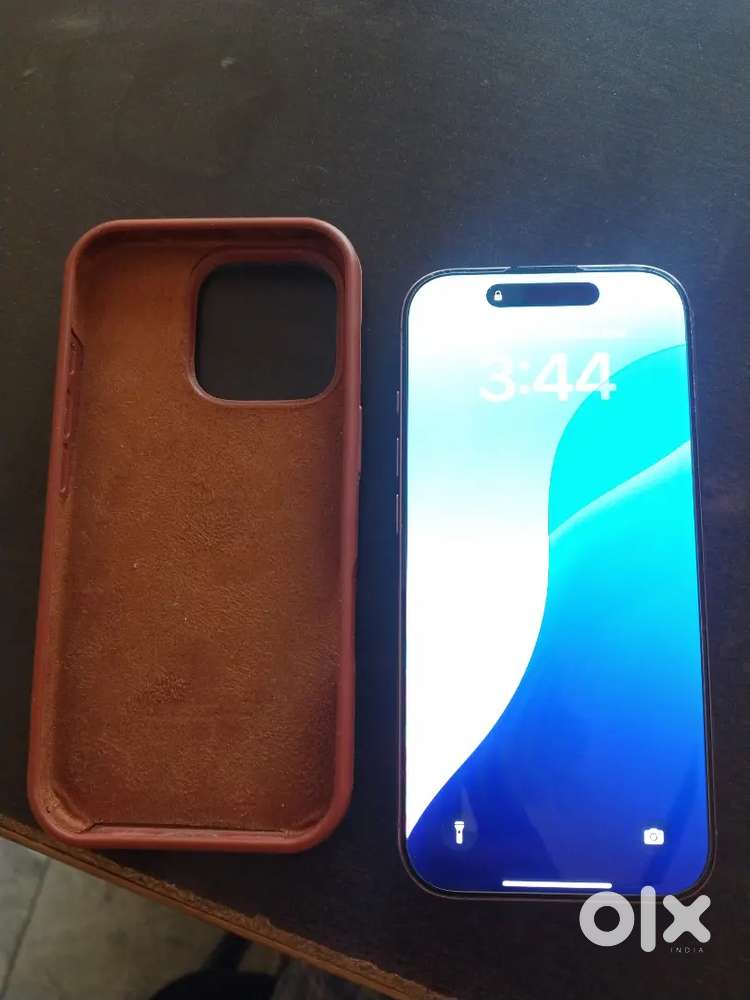 iPhone US 16pro 128gb 1month old