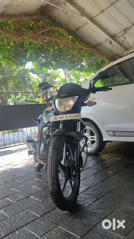 “Hero Honda Glamour 2012 –Excellent Condition  65–70 km/l  Serviced”