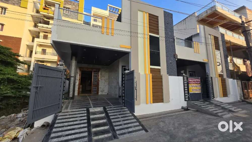 INDIVIDUAL HOUSES WITH WOOD WORK@76L