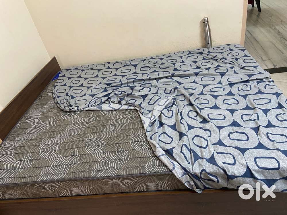 bed,Mattress,TV,mixer,glass stove